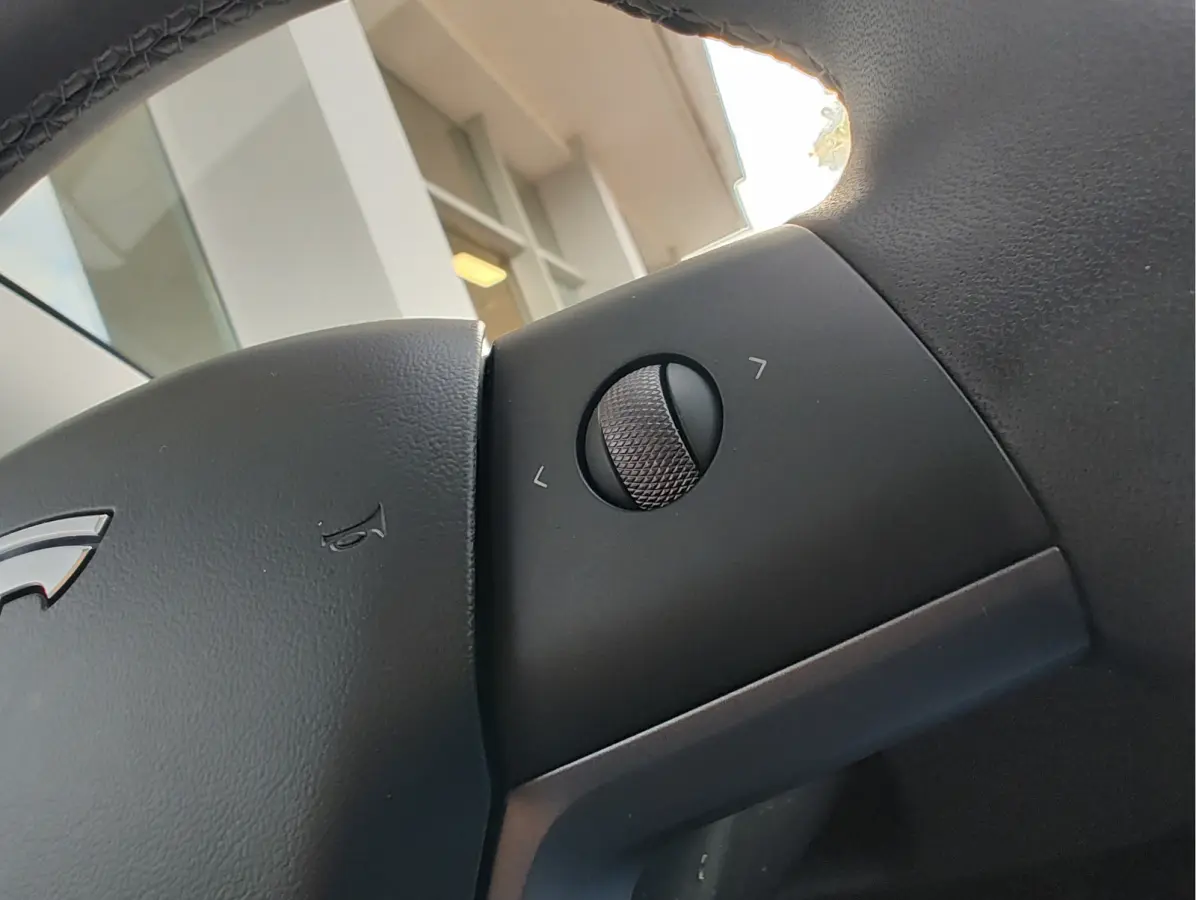 PREMIUM LONG RANGE AWD 78 kWh Wit Leder | FSD 3 | Camera | Pano | Stoelverwarming