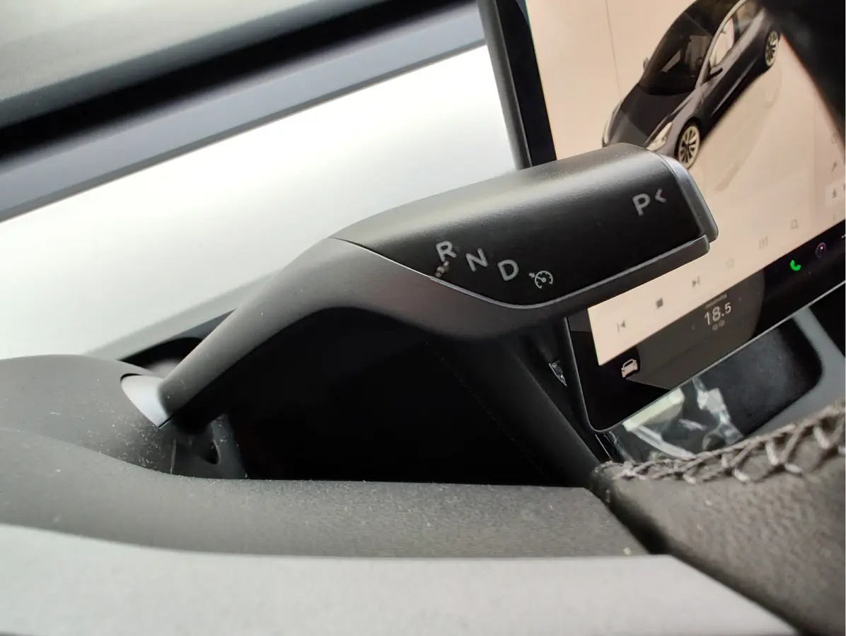 PREMIUM LONG RANGE AWD 78 kWh Wit Leder | FSD 3 | Camera | Pano | Stoelverwarming