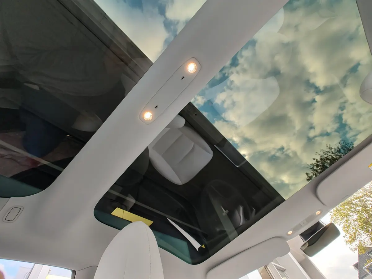 PREMIUM LONG RANGE AWD 78 kWh Wit Leder | FSD 3 | Camera | Pano | Stoelverwarming