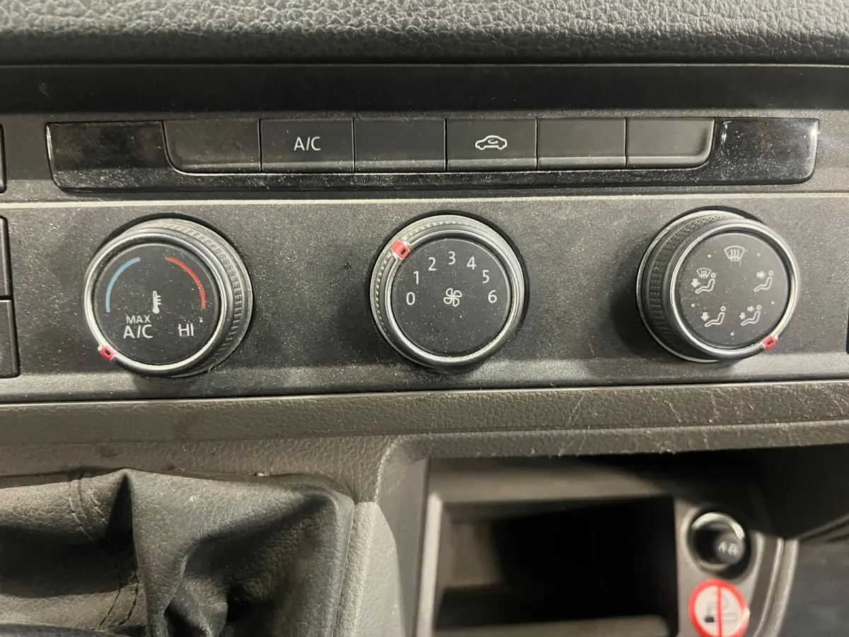 35 2.0 TDI L3H3 Trendline RDW 140pk Camera PDC Achter Cruise Control Airco CarPlay Trekhaak 3000kg Bluetooth Composition Media Verwarmbare Voorruit Elek. Spiegels Elek. Ramen Centrale Vergre