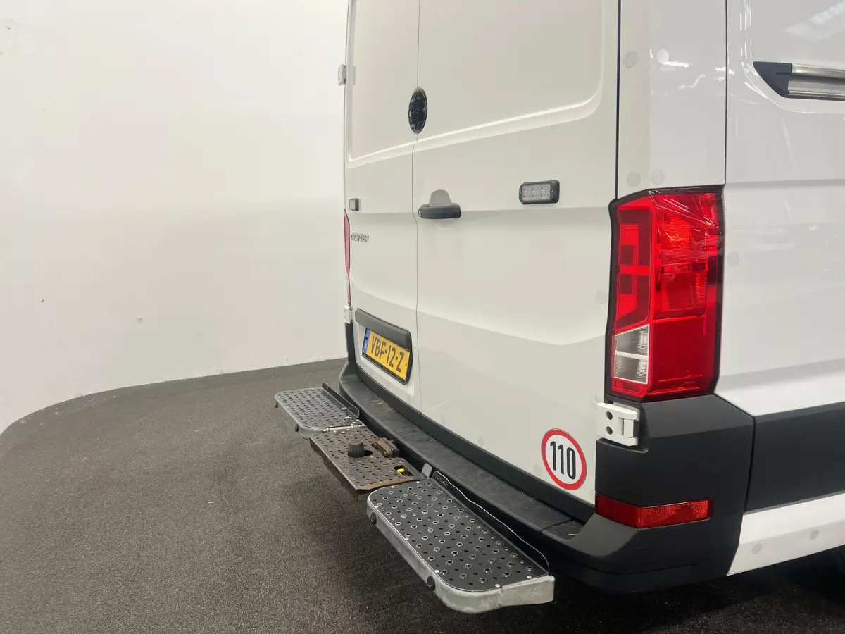 35 2.0 TDI L3H3 Trendline RDW 140pk Camera PDC Achter Cruise Control Airco CarPlay Trekhaak 3000kg Bluetooth Composition Media Verwarmbare Voorruit Elek. Spiegels Elek. Ramen Centrale Vergre