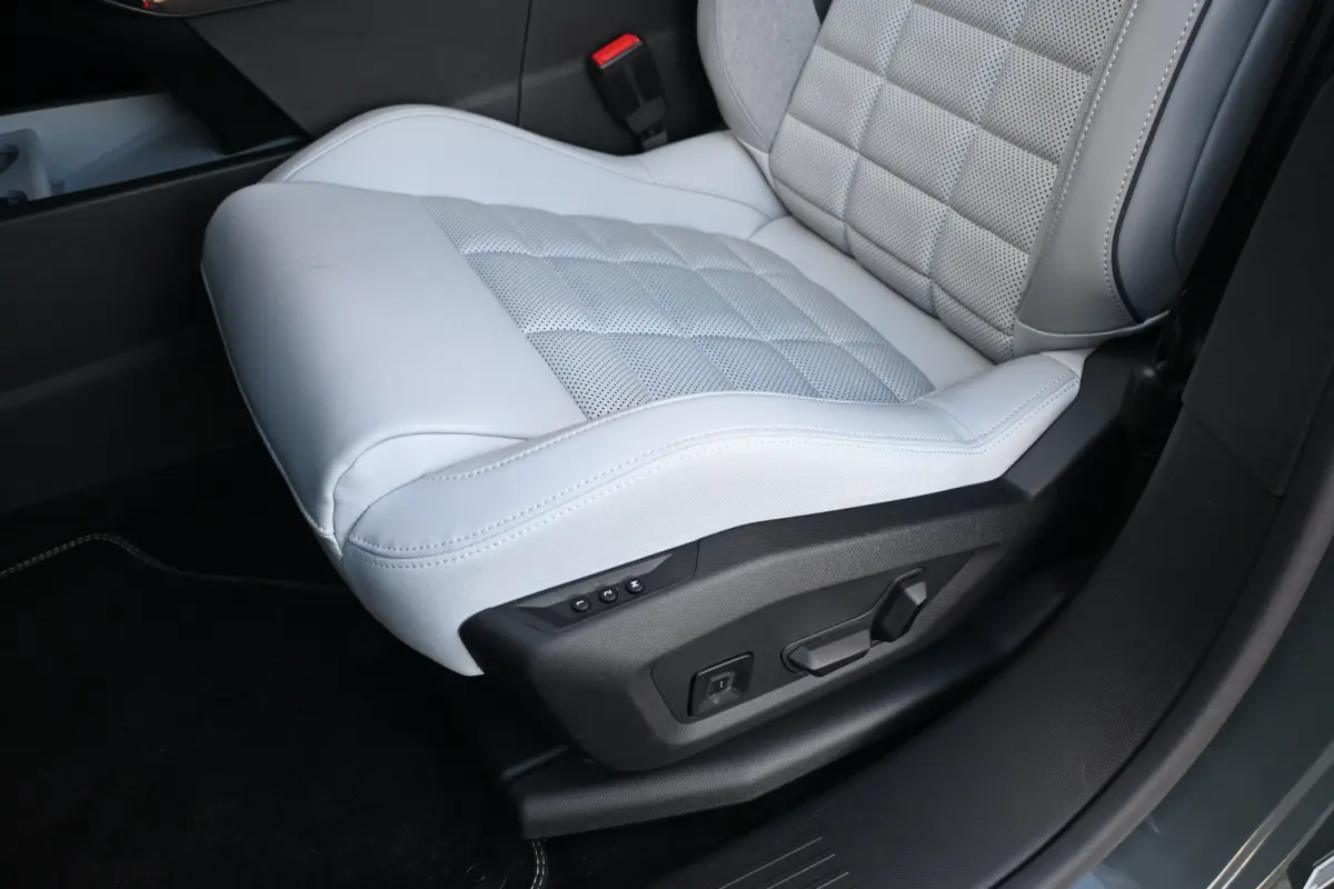 Max Comfort Range 74 kWh 100% SOH tot 8 Jaar Garantie! | Elektr. Stoelen | Stoel/Stuurverwarming | 360 Camera | Apple Carplay & Android Auto | !!