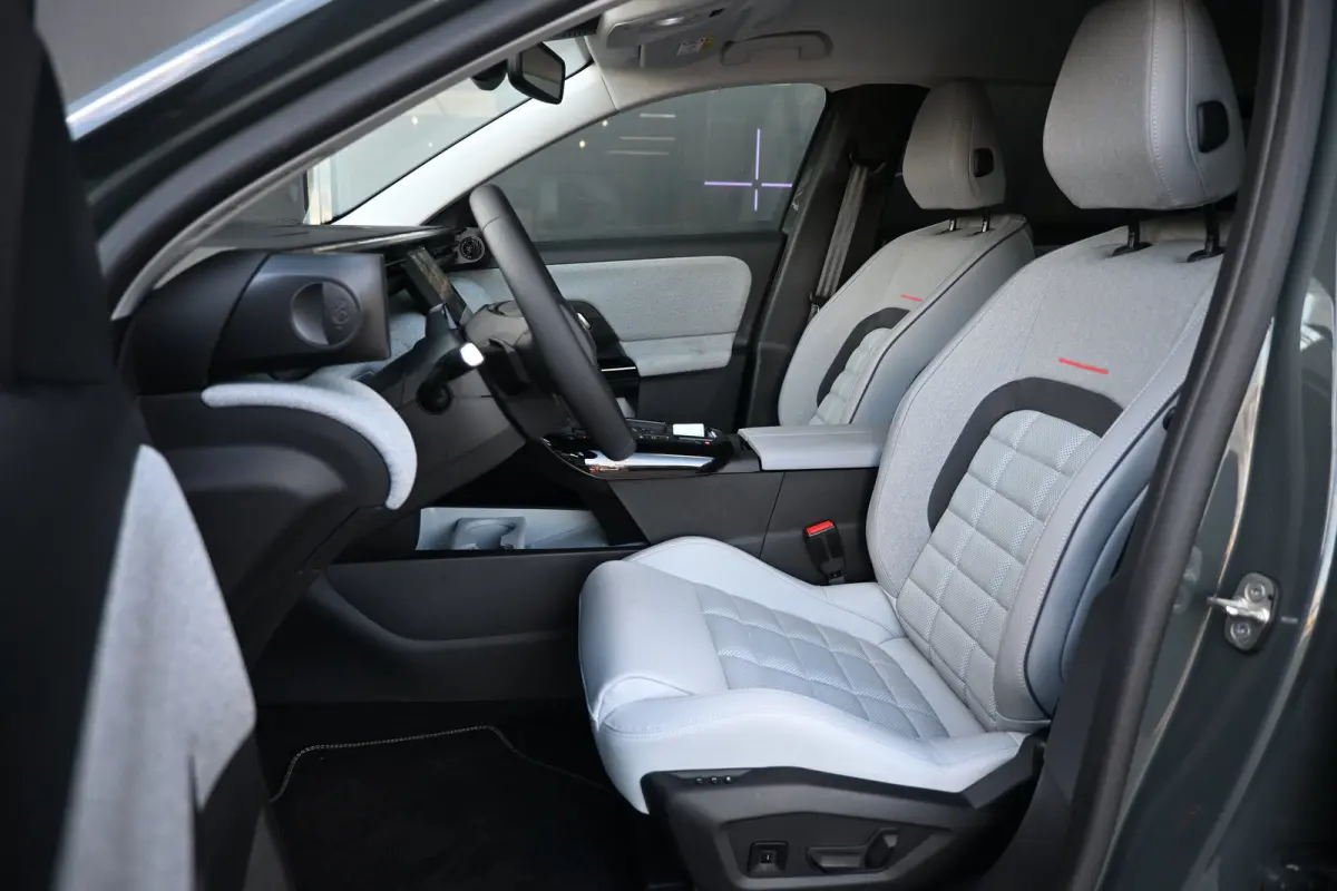 Max Comfort Range 74 kWh 100% SOH tot 8 Jaar Garantie! | Elektr. Stoelen | Stoel/Stuurverwarming | 360 Camera | Apple Carplay & Android Auto | !!