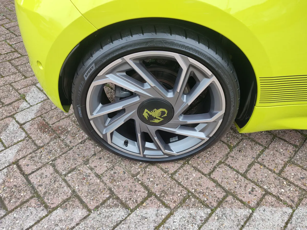 SCORPIONISSIMA 42 kWh SoH 94,12% !! | Alcantara sportstuur | Pano | Winterpakket
