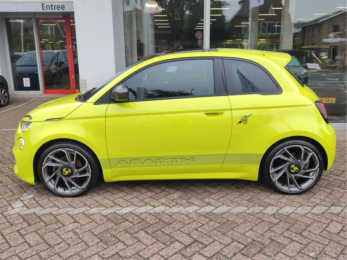 SCORPIONISSIMA 42 kWh SoH 94,12% !! | Alcantara sportstuur | Pano | Winterpakket