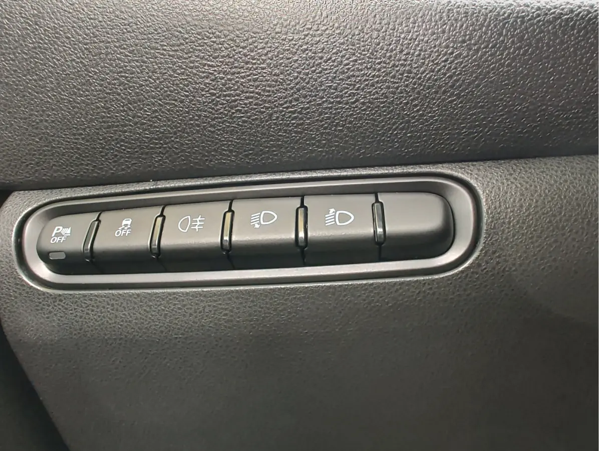 SCORPIONISSIMA 42 kWh SoH 94,12% !! | Alcantara sportstuur | Pano | Winterpakket
