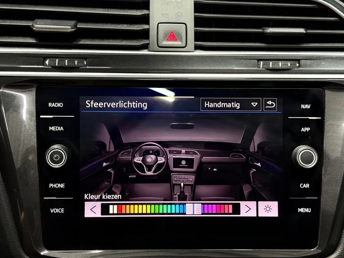 1.4 TSI eHybrid 245 PK 3x R-Line Aut.| Pano| SOH 100%| Virtual |Camera | Matrix | Keyless |ACC