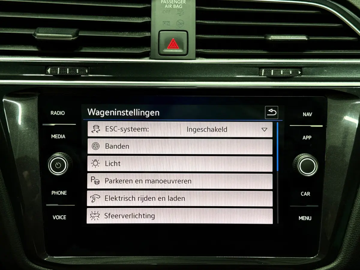 1.4 TSI eHybrid 245 PK 3x R-Line Aut.| Pano| SOH 100%| Virtual |Camera | Matrix | Keyless |ACC
