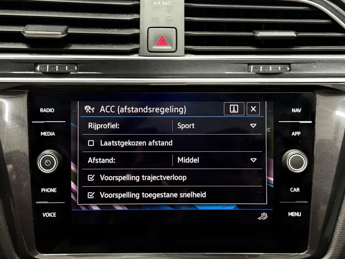 1.4 TSI eHybrid 245 PK 3x R-Line Aut.| Pano| SOH 100%| Virtual |Camera | Matrix | Keyless |ACC