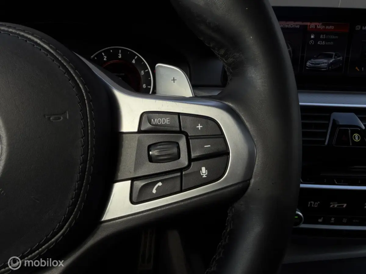 520I Touring High Executive/Pano/Leder/M pakket/Ambient
