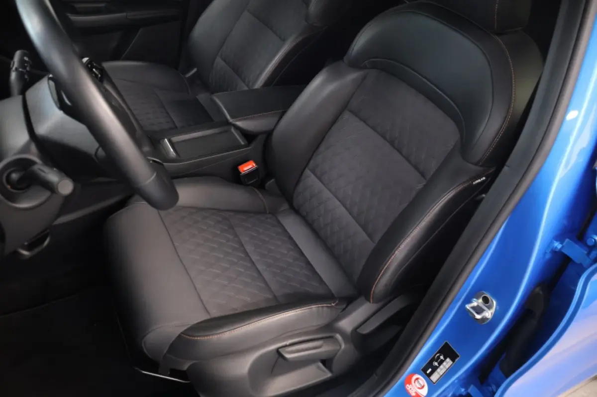 1.5 Hybrid+ Luxury | Trekhaak | All-season Banden