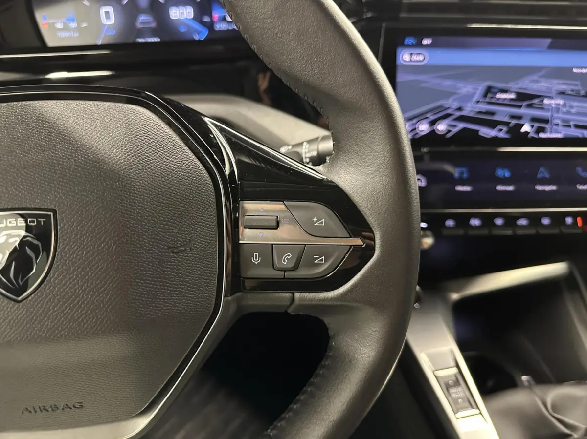 1.2 PureTech Active Pack Business TREKHAAK NAVI CARPLAY ADAPTIEF CRUISE ECC.