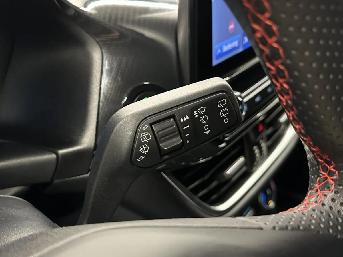 1.0 EcoBoost ST-Line X CARPLAY NAVI CRUISE ECC LM 28000 KM.