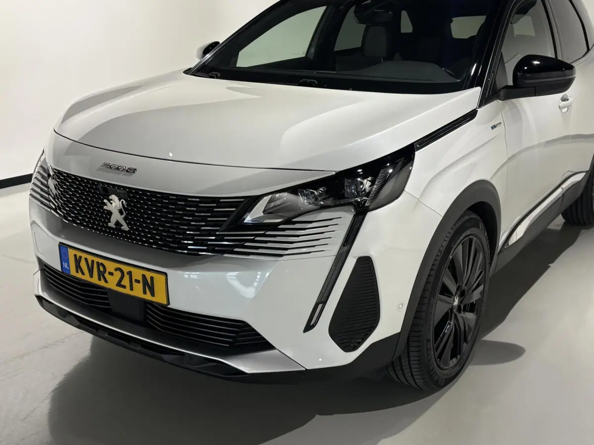 1.6 HYbrid 225 GT|Black Pack|19 inch|Memory|360|FOCAL|Carplay|Navi|PDC|ACC|Side assist|Lane Assist|