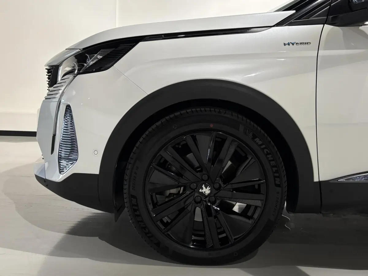 1.6 HYbrid 225 GT|Black Pack|19 inch|Memory|360|FOCAL|Carplay|Navi|PDC|ACC|Side assist|Lane Assist|