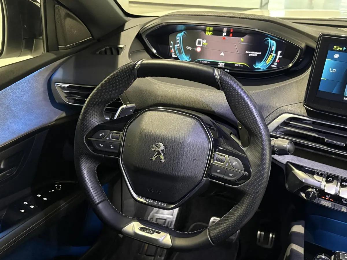 1.6 HYbrid 225 GT|Black Pack|19 inch|Memory|360|FOCAL|Carplay|Navi|PDC|ACC|Side assist|Lane Assist|