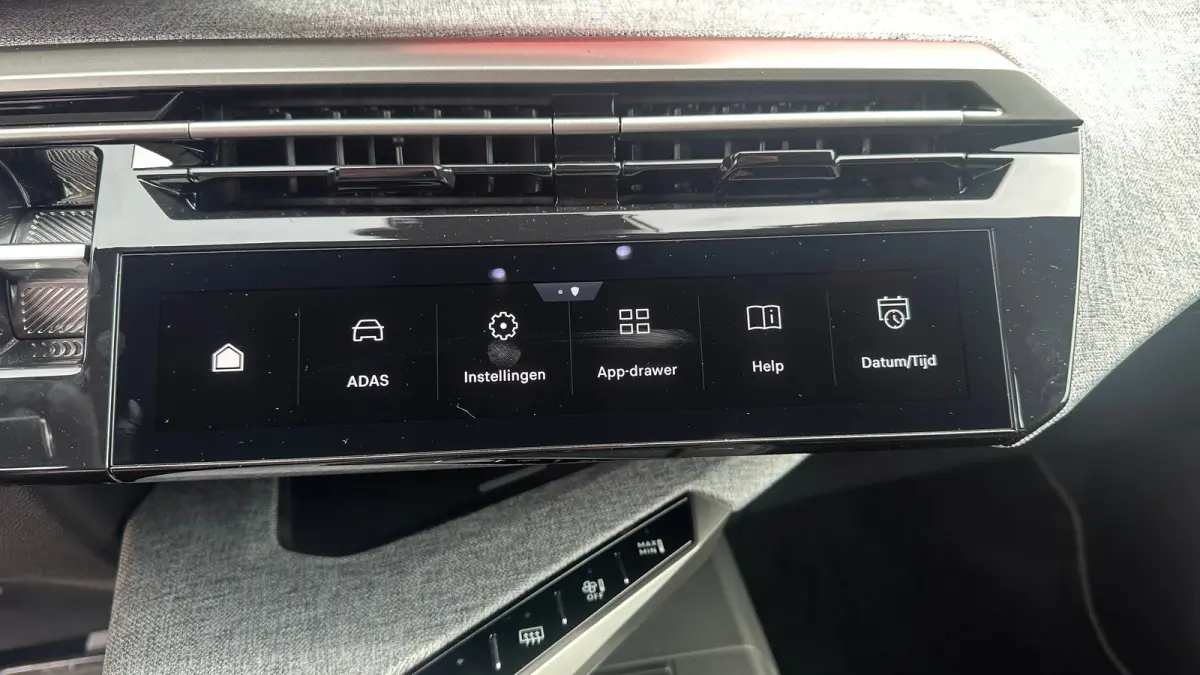 GT Avantage 210 73 kWh | Stoelmassage Voor | Adaptive Cruise Control | Stoelverwarming Voor en Achter | 360° Camera | Elektrische Achterklep | Apple Carplay / Android Auto | | 12V aansluiti