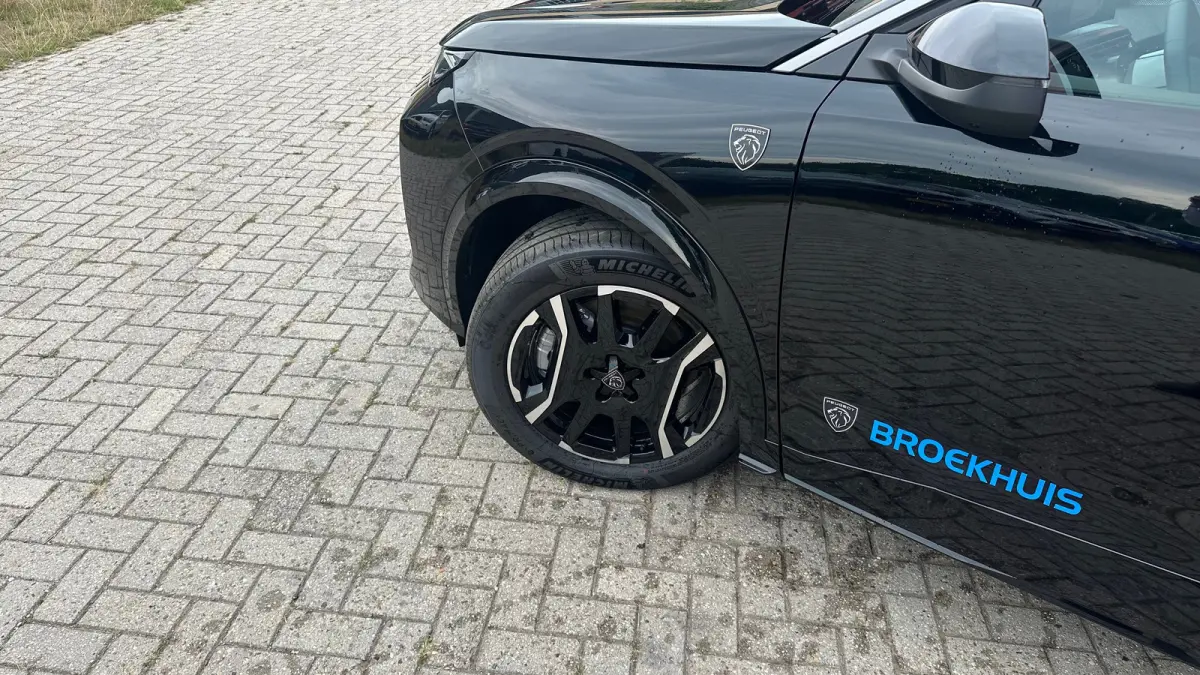 GT Avantage 210 73 kWh | Stoelmassage Voor | Adaptive Cruise Control | Stoelverwarming Voor en Achter | 360° Camera | Elektrische Achterklep | Apple Carplay / Android Auto | | 12V aansluiti