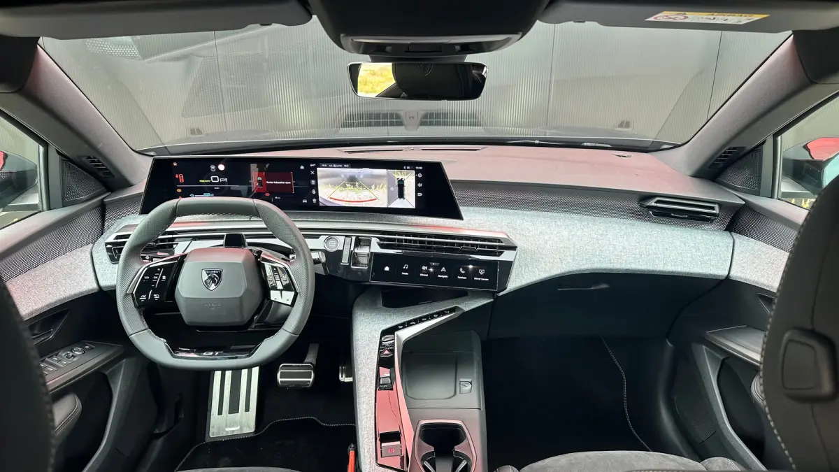 GT Avantage 210 73 kWh | Stoelmassage Voor | Adaptive Cruise Control | Stoelverwarming Voor en Achter | 360° Camera | Elektrische Achterklep | Apple Carplay / Android Auto | | 12V aansluiti