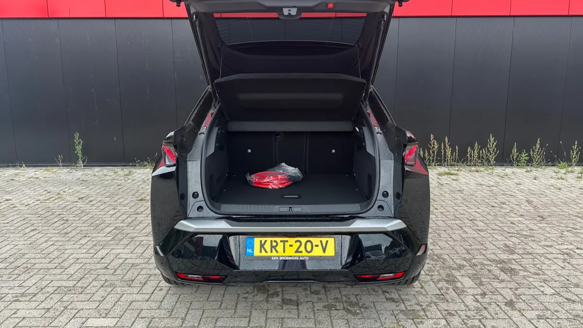 GT Avantage 210 73 kWh | Stoelmassage Voor | Adaptive Cruise Control | Stoelverwarming Voor en Achter | 360° Camera | Elektrische Achterklep | Apple Carplay / Android Auto | | 12V aansluiti