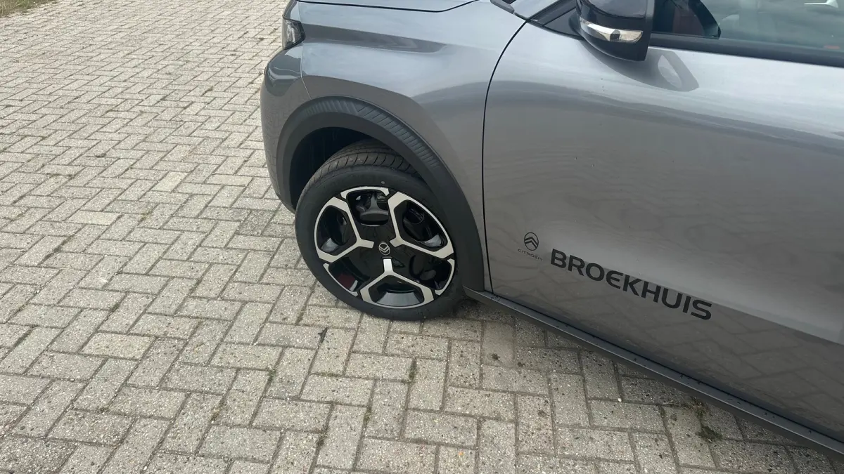 1.2 Hybrid 110pk Plus | Cruise Control | Elektrische Ramen Voor | Parkeersensoren Achter | Apple Carplay / Android Auto | Lane Assist | 'Happy tags' | 10,25" kleuren touchscreen, incl. FM/AM