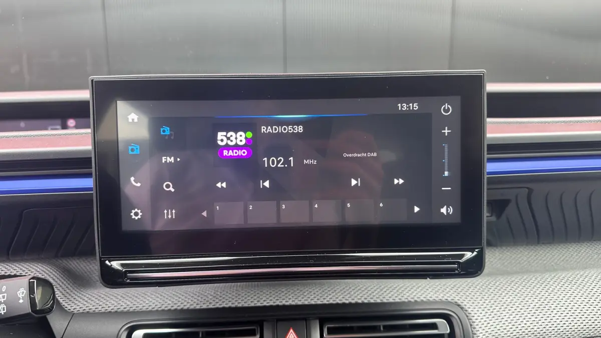 1.2 Hybrid 110pk Plus | Cruise Control | Elektrische Ramen Voor | Parkeersensoren Achter | Apple Carplay / Android Auto | Lane Assist | 'Happy tags' | 10,25" kleuren touchscreen, incl. FM/AM