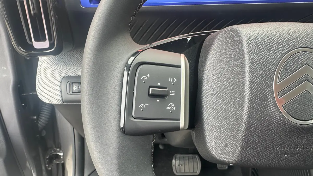 1.2 Hybrid 110pk Plus | Cruise Control | Elektrische Ramen Voor | Parkeersensoren Achter | Apple Carplay / Android Auto | Lane Assist | 'Happy tags' | 10,25" kleuren touchscreen, incl. FM/AM