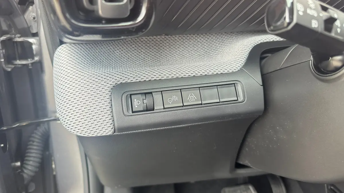 1.2 Hybrid 110pk Plus | Cruise Control | Elektrische Ramen Voor | Parkeersensoren Achter | Apple Carplay / Android Auto | Lane Assist | 'Happy tags' | 10,25" kleuren touchscreen, incl. FM/AM