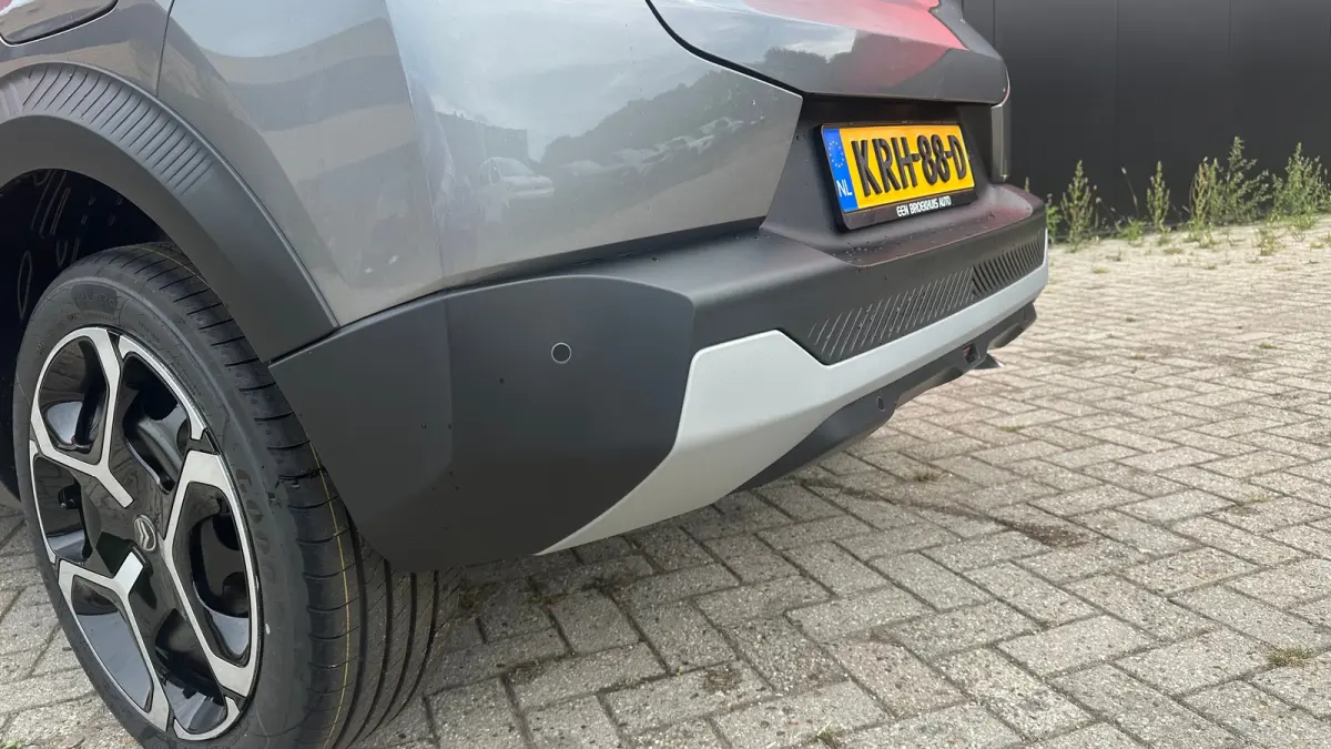 1.2 Hybrid 110pk Plus | Cruise Control | Elektrische Ramen Voor | Parkeersensoren Achter | Apple Carplay / Android Auto | Lane Assist | 'Happy tags' | 10,25" kleuren touchscreen, incl. FM/AM