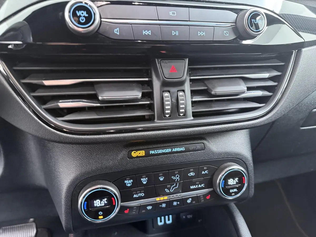 2.5 PHEV ST-Line X | Panoramadak | Stoel-, Stuur- & Voorruitverw. | Head-Up |