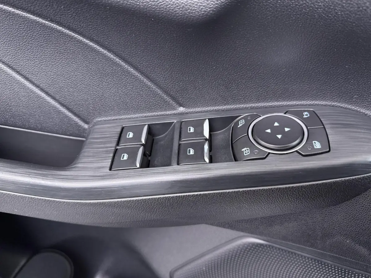 2.5 PHEV ST-Line X | Panoramadak | Stoel-, Stuur- & Voorruitverw. | Head-Up |