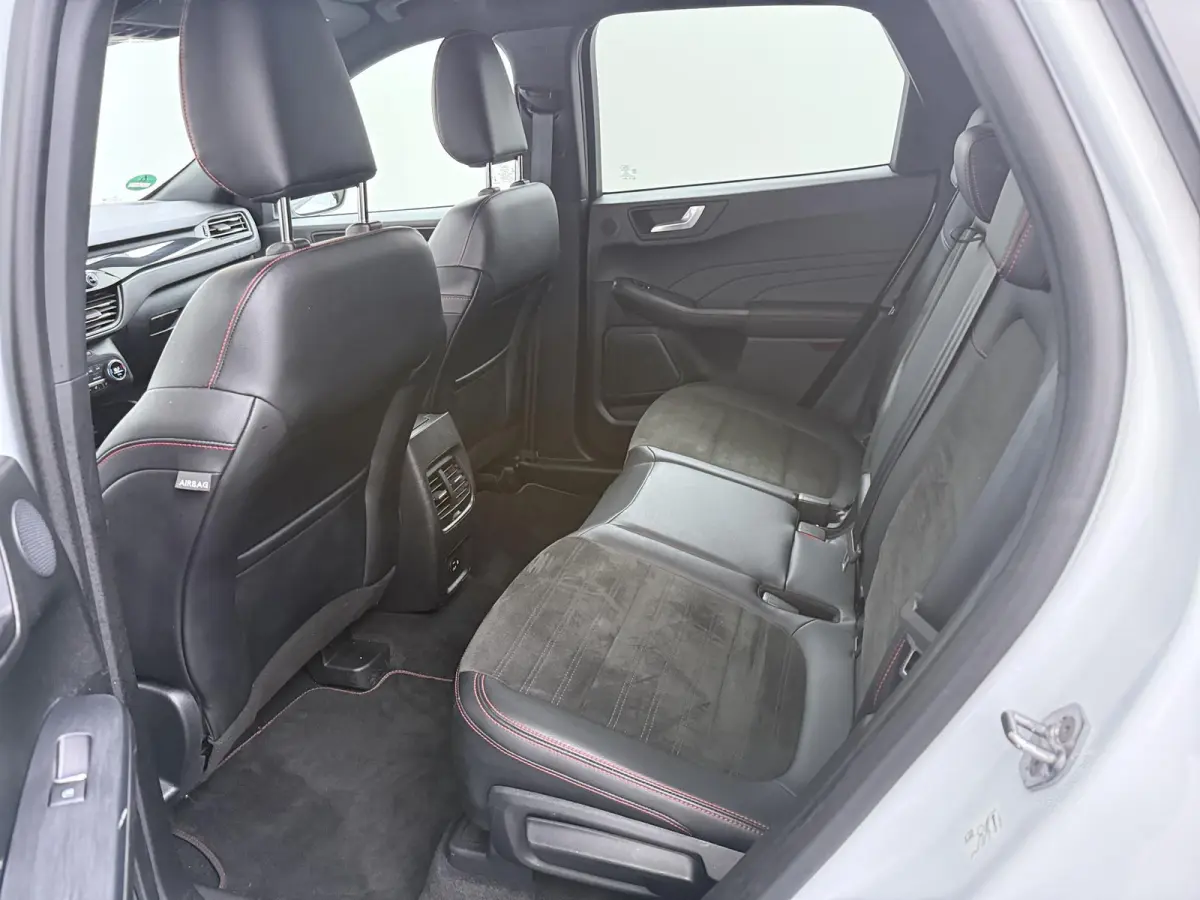 2.5 PHEV ST-Line X | Panoramadak | Stoel-, Stuur- & Voorruitverw. | Head-Up |