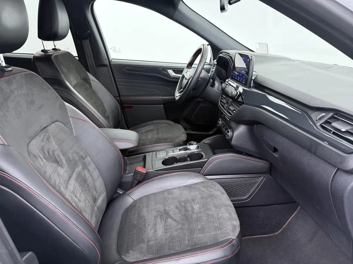 2.5 PHEV ST-Line X | Panoramadak | Stoel-, Stuur- & Voorruitverw. | Head-Up |