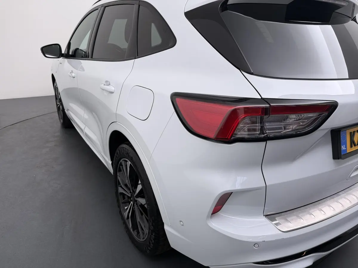 2.5 PHEV ST-Line X | Panoramadak | Stoel-, Stuur- & Voorruitverw. | Head-Up |