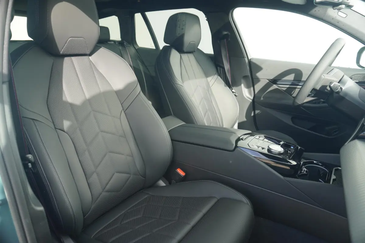 eDrive40 84 kWh M Sportpakket | Comfort Pack | Innovation Pack | M Sportpakket Pro | Travel Pack