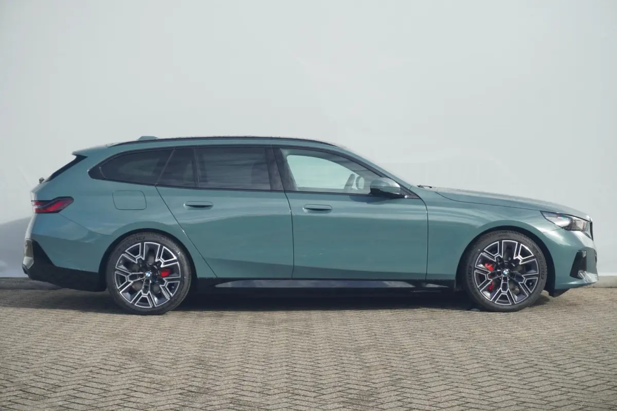 eDrive40 84 kWh M Sportpakket | Comfort Pack | Innovation Pack | M Sportpakket Pro | Travel Pack