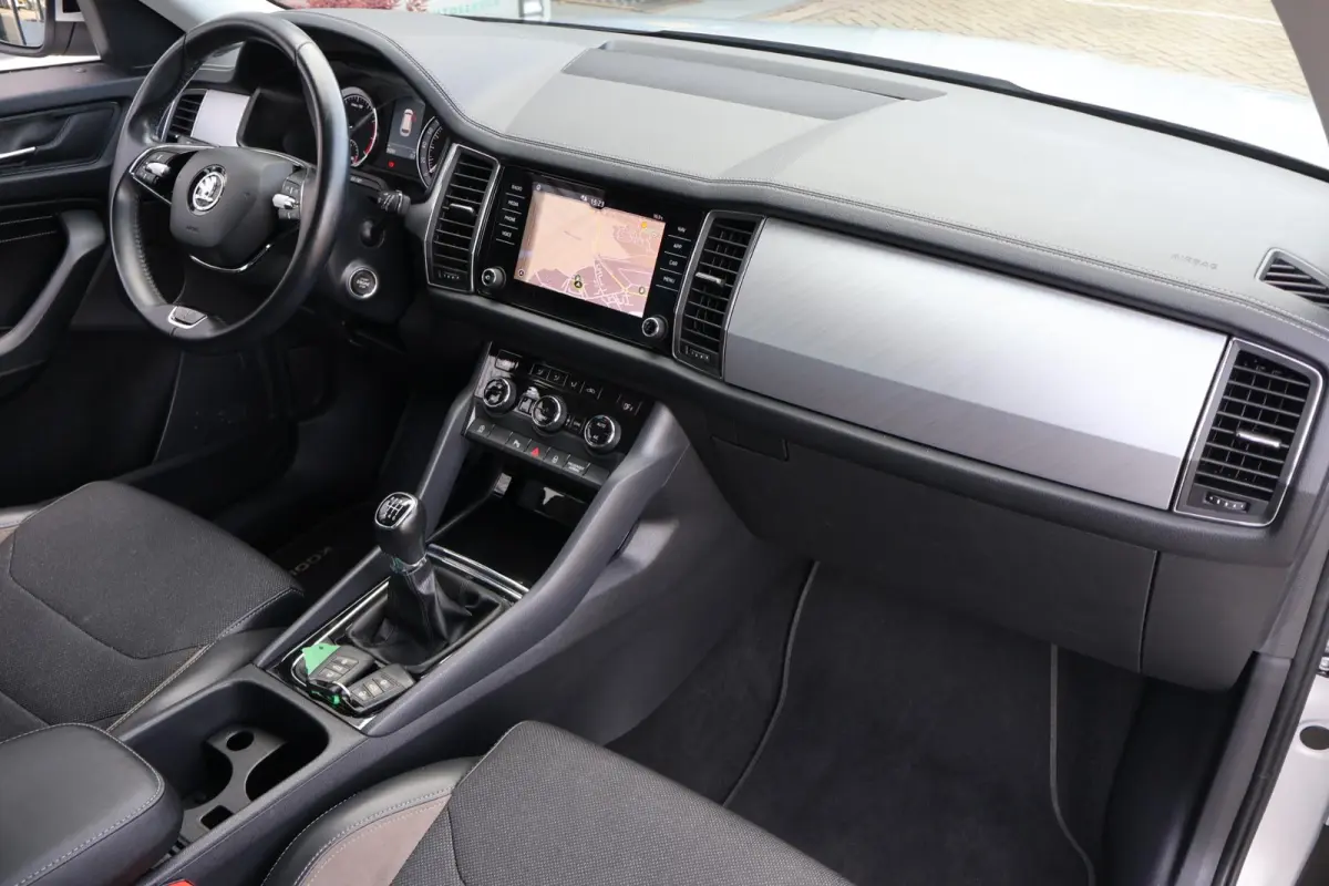 1.5 TSI Business Edition 7p. 1e Eigenaar | Volledig Onderh | NL-Auto | BTW | Camera | Navi | Climate | DAB | Carplay | Keyless | PDC