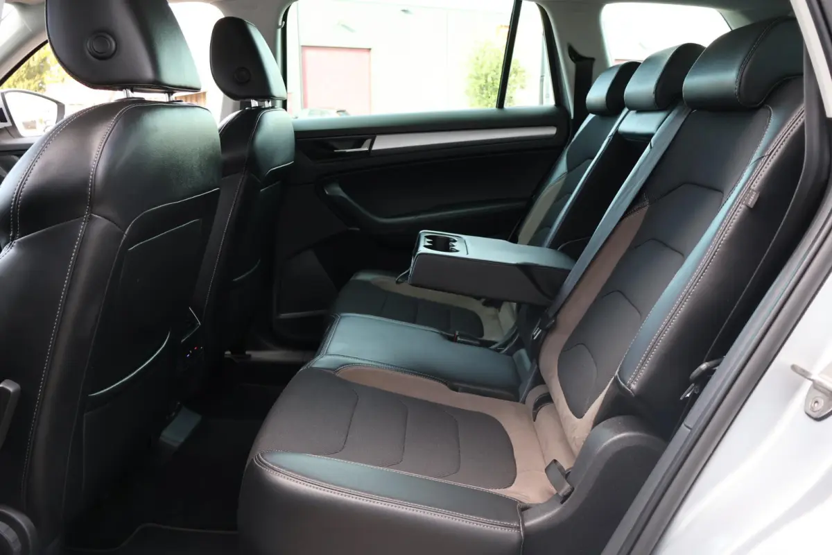 1.5 TSI Business Edition 7p. 1e Eigenaar | Volledig Onderh | NL-Auto | BTW | Camera | Navi | Climate | DAB | Carplay | Keyless | PDC