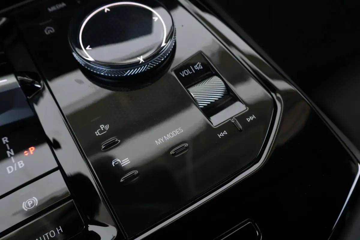 eDrive40 M Sport Edition | M Sport | Travel Pack | Innovation Pack | Panoramadak | Trekhaak