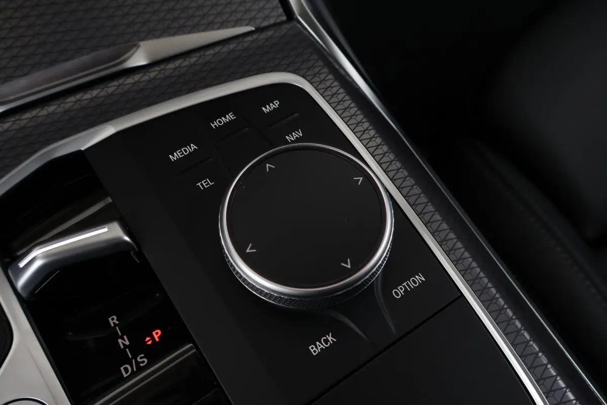 318i | M Sportpakket | Comfort Pack | HiFi Systeem | Comfort Access