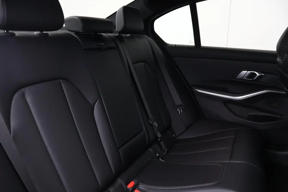 318i | M Sportpakket | Comfort Pack | HiFi Systeem | Comfort Access