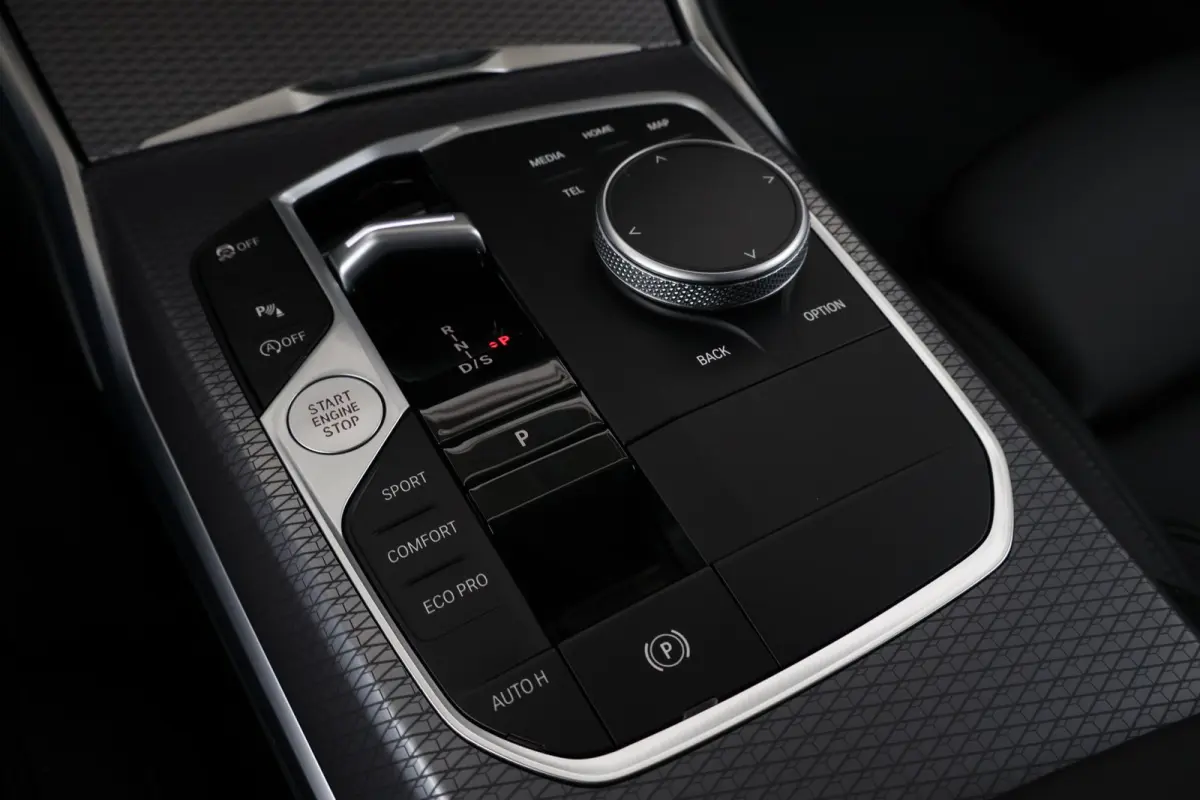 318i | M Sportpakket | Comfort Pack | HiFi Systeem | Comfort Access