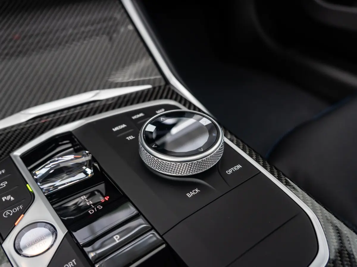 M340i xDrive High Executive | M Sportpakket Pro | Comfort Pack | Harman Kardon | Elektrisch glazen Schuif-/kanteldak