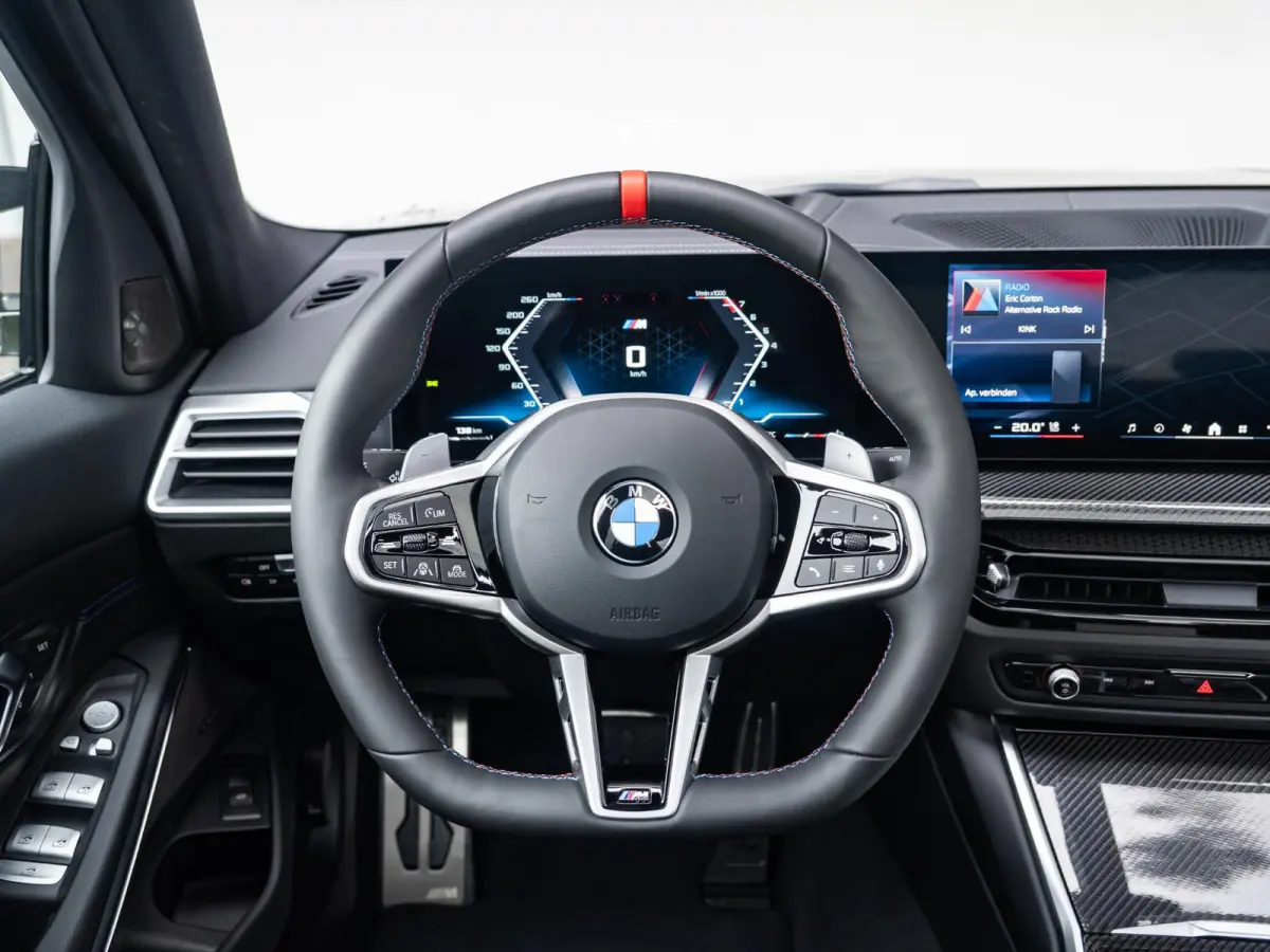 M340i xDrive High Executive | M Sportpakket Pro | Comfort Pack | Harman Kardon | Elektrisch glazen Schuif-/kanteldak