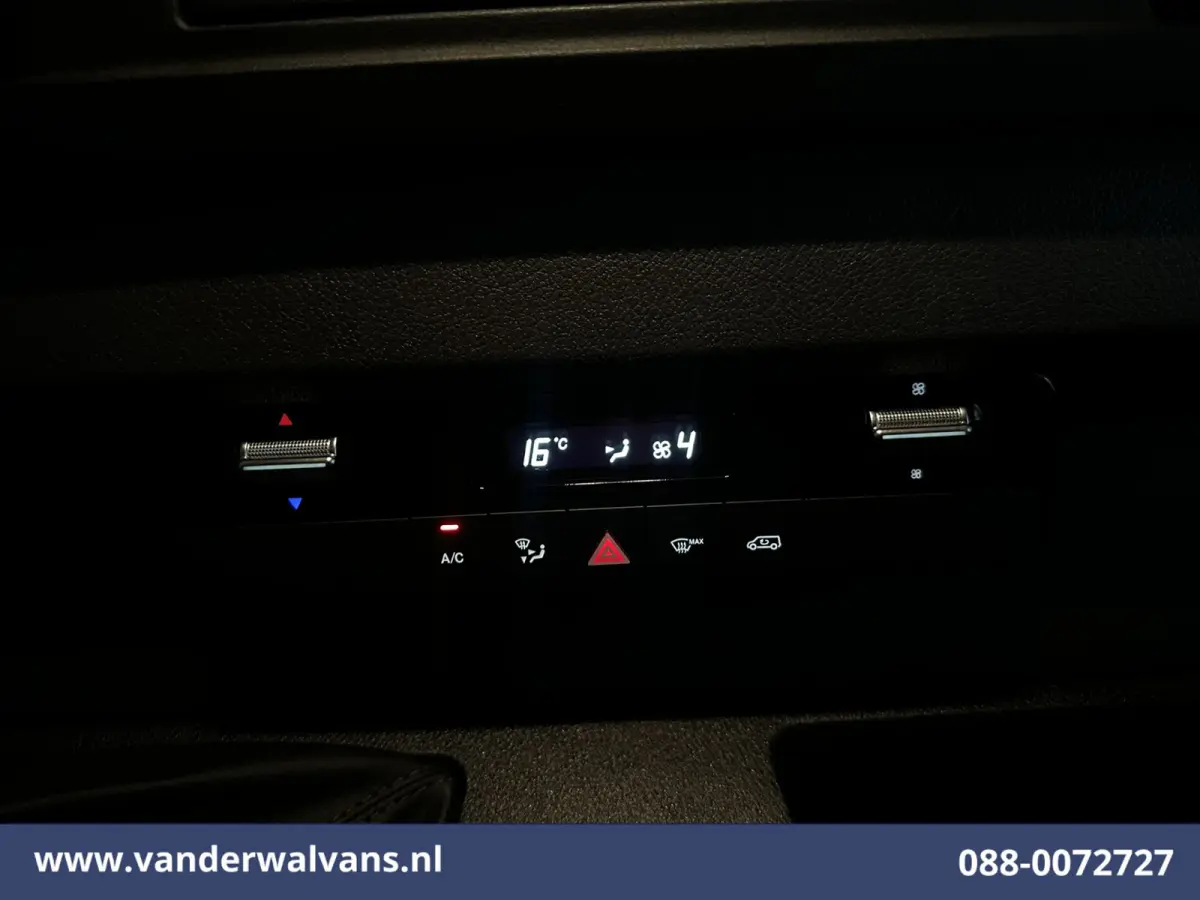 211 CDI 115pk L2H2 Euro6 Airco | Camera | Trekhaak | Bijrijdersbank Bluetooth Telefoonvoorbereiding