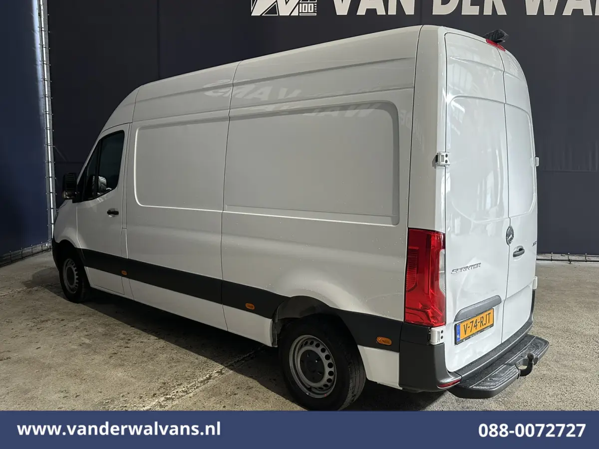 211 CDI 115pk L2H2 Euro6 Airco | Camera | Trekhaak | Bijrijdersbank Bluetooth Telefoonvoorbereiding
