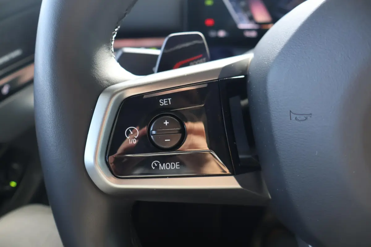 eDrive40 | M Sportpakket Pro | Panoramadak | Harman Kardon | Driving Assistant Professional | Head-Up Display