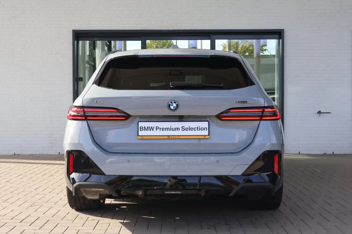eDrive40 | M Sportpakket Pro | Panoramadak | Harman Kardon | Driving Assistant Professional | Head-Up Display