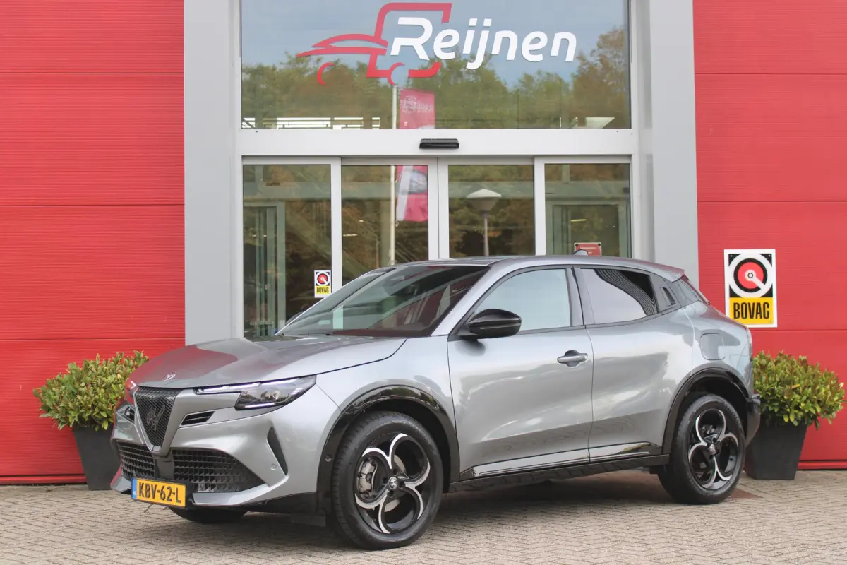 1.2 145PK AUTOMAAT Hybrid IBRIDA TI | TECHNO PACK: (LED MATRIX KOPLAMPEN, DRAADLOZE TELEFOONLADER, DODEHOEK DETECTIE, PARKEERSENSOREN VOOR ACHTER EN ZIJKANT, NAVIGATIE, ELEKTRISCH BEDIENBARE