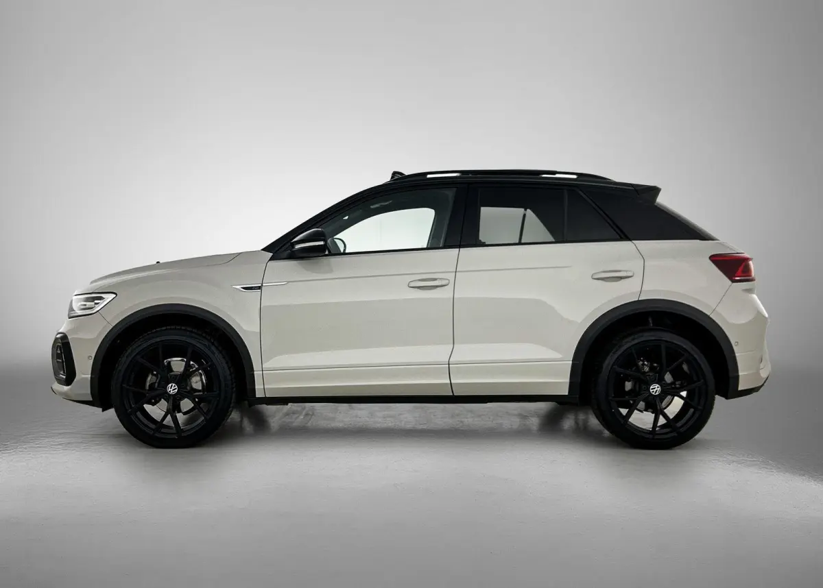 1.5 TSI R-Line Business+ | AUTOMAAT | PANORAMADAK | ACHTERUITRIJCAMERA | STANDKACHEL | ELEKTRISCHE KOFFERKLEP | STOELVERWARMING | VIRTUAL COCKPIT PRO | DODEHOEK | ADAPTIVE CRUISE CONTROL | C